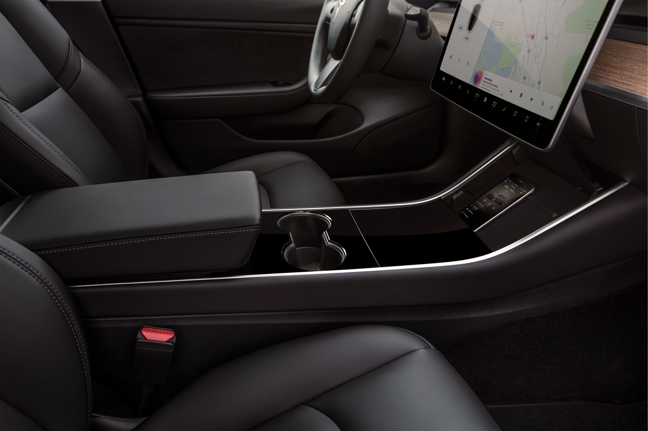 TeslaModel3CenterConsole